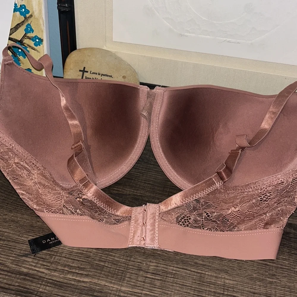 Danskin underwire lace